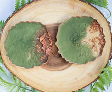 Load image into Gallery viewer, Geode Green Coaster Set
