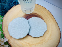 Load image into Gallery viewer, Blue and White Druzy Coaster Set