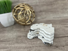 Load image into Gallery viewer, White Marbled Concrete Africa Coaster Set
