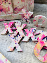 Load image into Gallery viewer, Pink Marbled Concrete Tic Tact Toe
