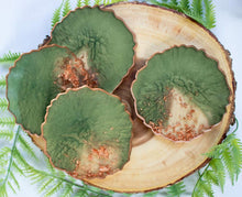 Load image into Gallery viewer, Geode Green Coaster Set
